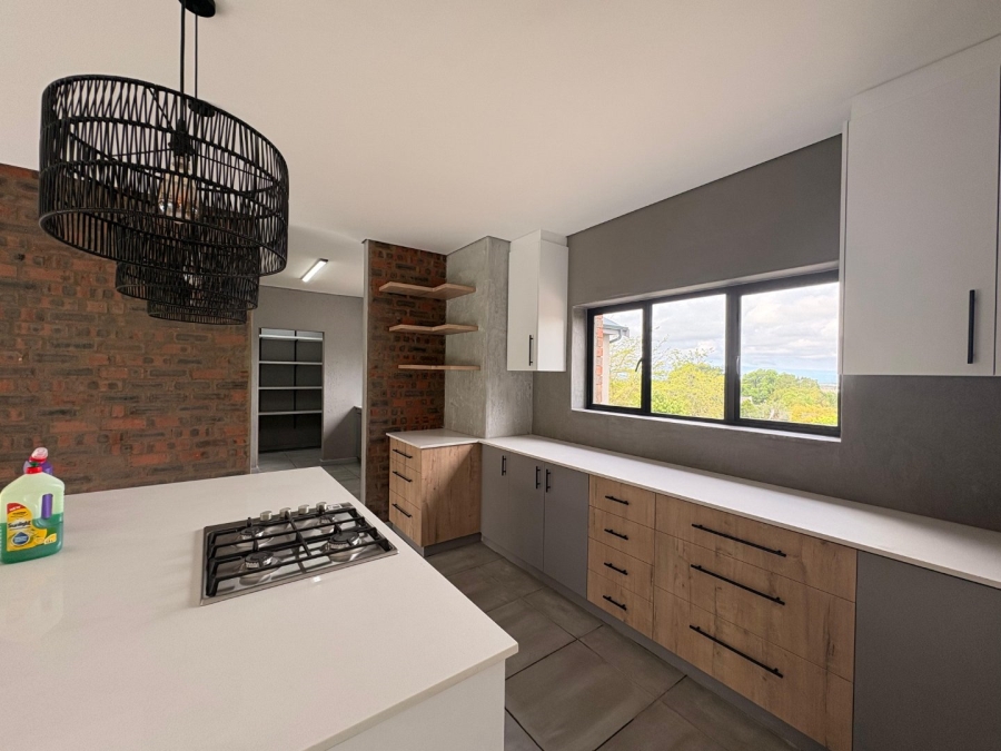 5 Bedroom Property for Sale in Cherry Creek Country Estate Western Cape